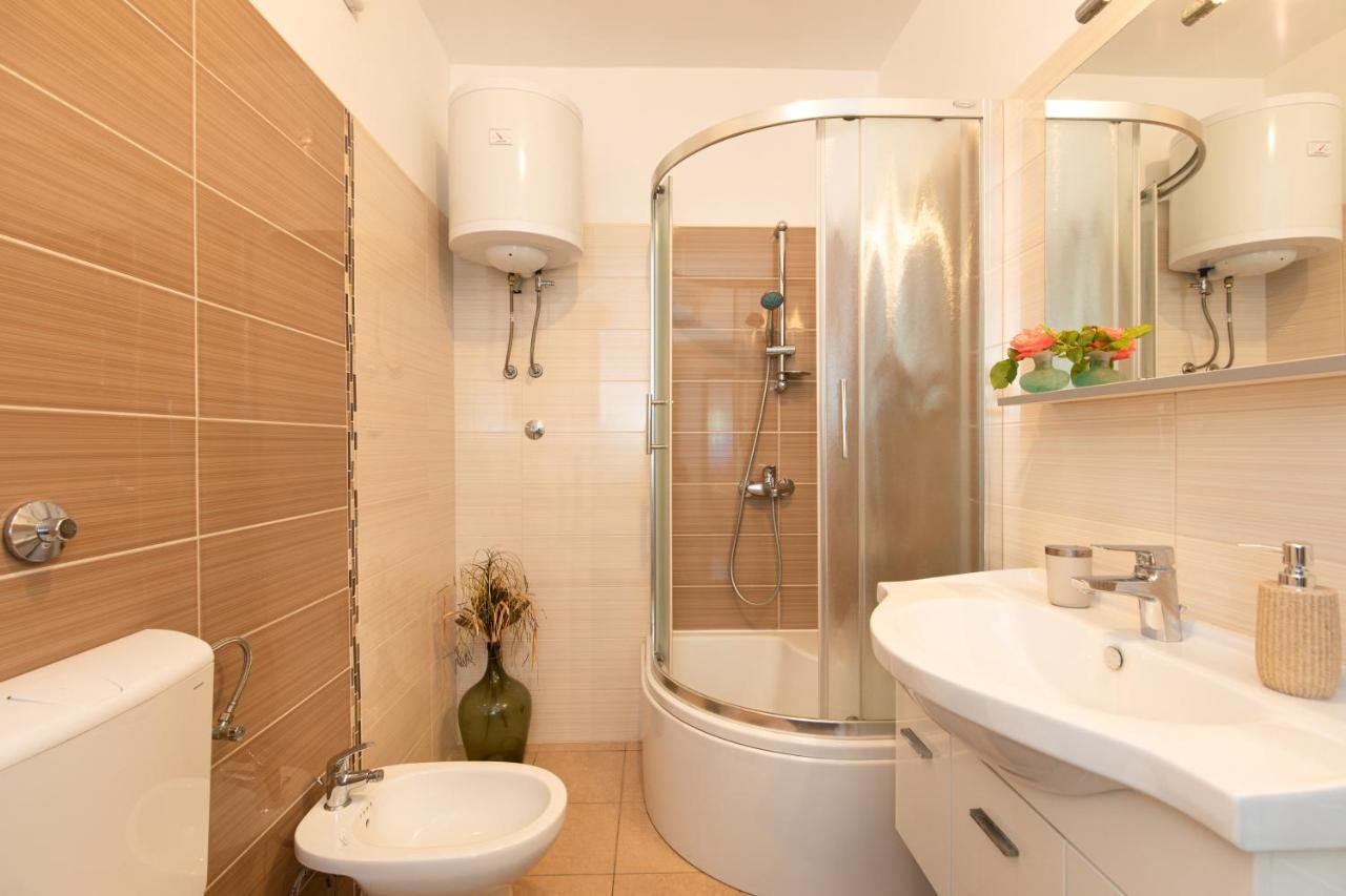 Apartments House Risika Extérieur photo